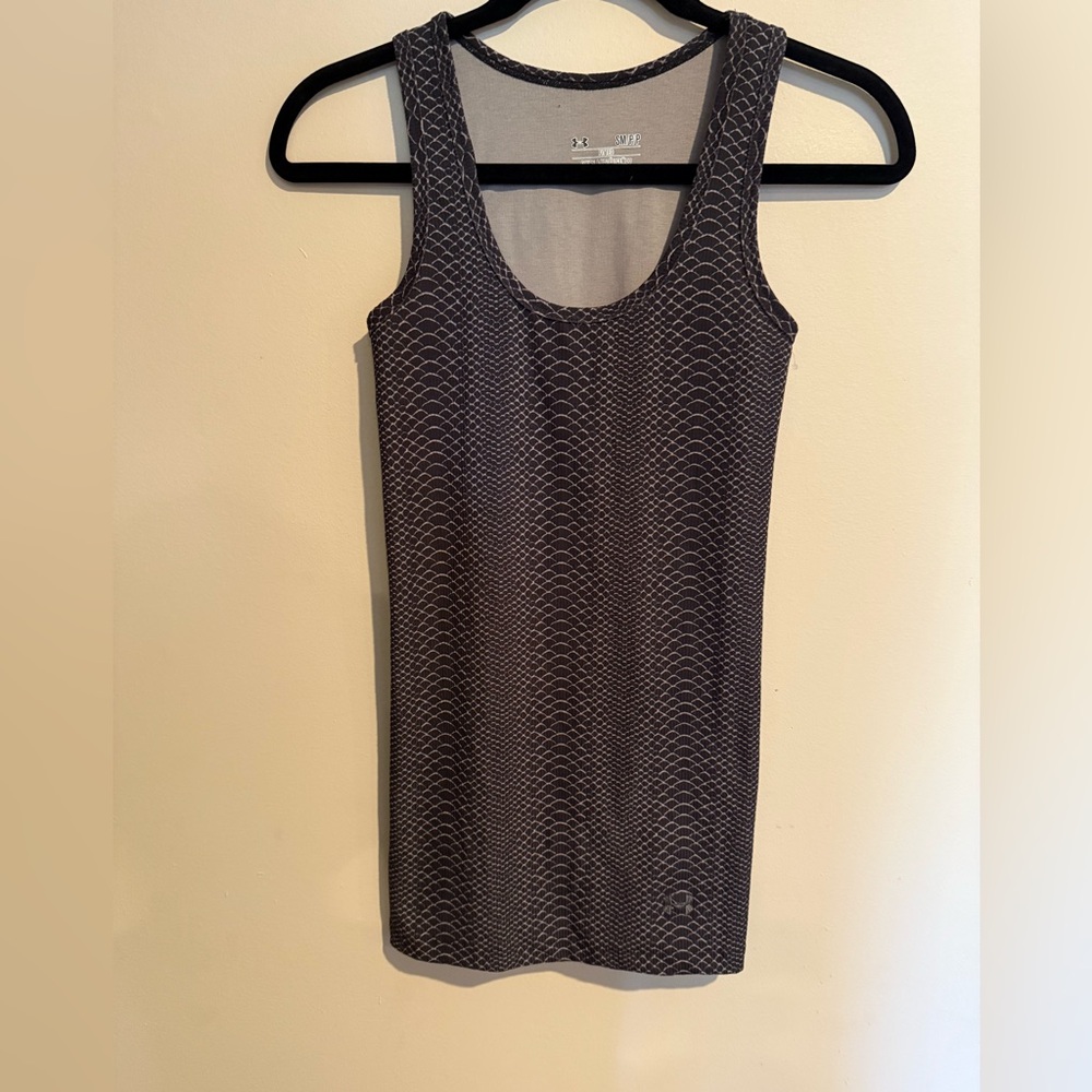 Under Armour heat gear snake skin fitted tank size small